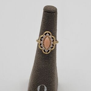 Vintage Avon Gold Tone Faux Pearl Light Pink Oval Gemstone Ring Size 4.5